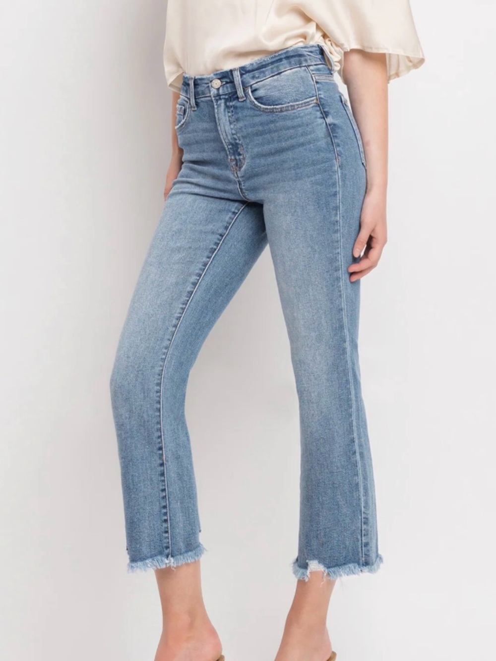 High-Rise Frayed Hem Cropped Jeans in Dark Blue
